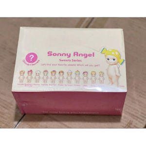 Serie de Dulces Sonny Angle, Mini Juguetes de Plástico Sellados, Set de 12 Piezas - Product Image 1