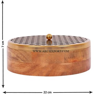 Tapa metálica pulida de oro con contenedor de madera Chapati Forma personalizada Utensilios hechos a mano para el hogar y la cocina Chapati Roti Box - Product Image 2