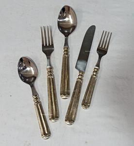 Ensemble de couverts unique en acier inoxydable avec poignée en laiton doré Ensemble de couverts de table à manger pour la maison fini argent - Product Image 4