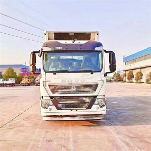 Camion direct de transport de bétail de bétail de volaille de moutons d'alliage d'aluminium de Howo 4*2 d'usine à vendre - Product Image 2