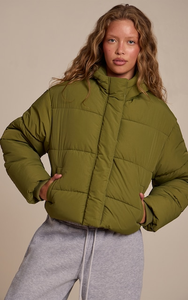 Veste d'hiver matelassée à capuche pour femme en toile tricotée respirante personnalisée avec col amovible, rembourrage 100% polyester - Product Image 4