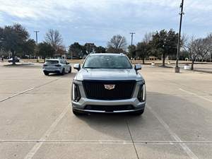 แคดิลแลค เอสคาเลด ปี 2025 สภาพดีเยี่ยม ขับเคลื่อน 4 ล้อ พวงมาลัยซ้าย รุ่นสปอร์ต แพลตตินัม เครื่องยนต์ V8 6.2 ลิตร 8 ที่นั่ง อุปกรณ์ครบครัน ไมล์น้อย - Product Image 5