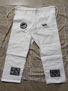 ชุดยูโด BJJ ยี่ห้อ VENTURA INDUSTRIES ผลิตในปากีสถาน ผ้า 460 กรัม ปักลายตามสั่ง ด้านหน้า/ด้านหลัง มีหลายตำแหน่งให้เลือก สำหรับผู้ใหญ่ ทุกเพศ ศิลปะการต่อสู้ - Product Image 4