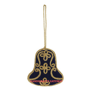 Hermoso Adorno Navideño Colgante de Tela Bordada a Mano con Hilo Dorado, con Forma de Campana, para Decoración Festiva - Product Image 1