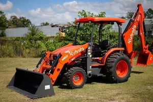 รถตักล้อยาง Kubota M62 เครื่องยนต์ดีเซล ขับเคลื่อน 2 ล้อ 70 กิโลวัตต์ รับประกัน 3 ปี เครื่องจักรก่อสร้าง ขายในราคาถูก - Product Image 2