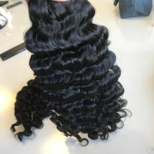 Extensions de cheveux vierges humains vietnamiens de couleur naturelle Bouclés birmans 100 Fournisseur en gros de cuticules alignées - Product Image 6