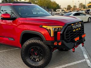 Camionnette Toyota Tundra Crewmax Platinum neuve/d'occasion, transmission automatique, 5 places - Product Image 4