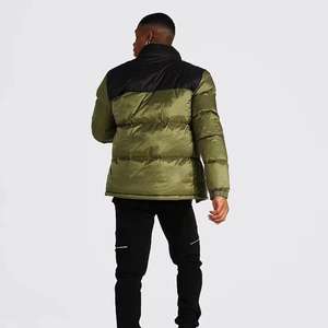 Vente en gros Veste d'hiver matelassée pour hommes avec logo personnalisé Vêtements d'extérieur de couleur unie, chauds et épais, à capuche et à l'avant de style formel - Product Image 5