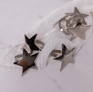 Anillo de Servilleta Decorativo de Aluminio con Forma de Estrella, Estilo Americano, Niquelado, Ecológico, Personalizable - Product Image 1