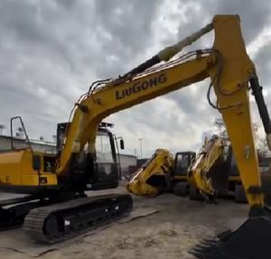 Top Liugong 13,5 Ton 0,58 M3 Bucket Excavadora sobre orugas 913e con Ecm - Product Image 6