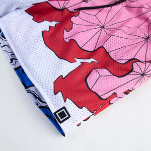 Pantalones cortos de malla de poliéster a la moda de verano, pantalones cortos de baloncesto con cordón para hombre con estampado completo personalizado y bolsillos con cremallera - Product Image 3