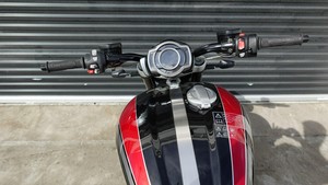 มอเตอร์ไซค์ครุยเซอร์รุ่นใหม่ล่าสุด Triumph <span class=keywords><strong>Rocket</strong></span> <span class=keywords><strong>3</strong></span> <span class=keywords><strong>R</strong></span> ปี 2026 - Product Image 2