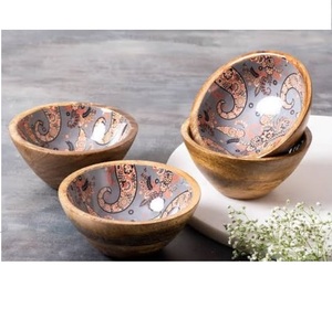 Tazón Redondo de Madera de Mango con Adhesivo Multicolor Estampado en Esmalte, Ideal para Servir Aperitivos, Aceitunas y Ensaladas, Perfecto para Frutos Secos y Dulces - Product Image 6