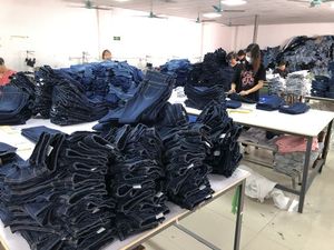 Industrie du vêtement Vente en gros réussie 500 Gsm 600 Gsm Épaisseur Pull Hoodies Sweatshirts 100% Industrie du sport - Product Image 6