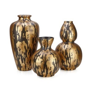 Meilleure vente Vase décoratif moderne en aluminium Vase à fleurs en métal de haute qualité pour la maison, le salon, le mariage et la décoration de table - Product Image 3