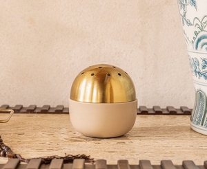 Quemador de Incienso Bakhoor de Metal Moderno con Recipiente Interior y Cúpula Ventilada, Diseño Árabe para Ramadán y Uso Doméstico en el Medio Oriente y el Golfo - Product Image 4