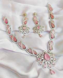 Conjunto de collar de CZ de corte de estrella de calidad Premium para mujer conjunto de collar de lujo perfecto para ocasiones especiales y conjunto de ropa de fiesta - Product Image 4