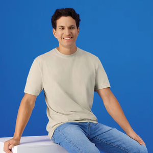 Camiseta regular de algodón puro de alta calidad Camiseta de manga corta informal de color sólido en blanco para hombres - Product Image 1