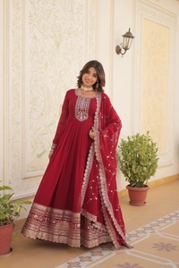 Salwar de Georgette para Fiesta con Dupatta, Vestido Étnico Largo Bordado de Diseñador para Mujer - Product Image 3