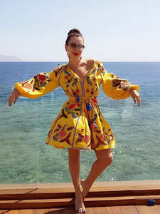 Mini vestido informal de estilo bohemio con cuello en V para mujer, cinturón de cintura con borlas bordado lavable ecológico, vacaciones perfectas sólidas - Product Image 2