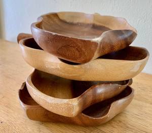 Mayorista Fabricación al por mayor Cuenco de madera de acacia para servir ensalada Cuenco para mezclar frutas personalizar ODM hecho en Vietnam - Product Image 6