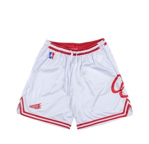 Vente en gros de shorts d'été imprimés respirants pour hommes, shorts de basket-ball en maille de polyester vierge avec logo personnalisé de la salle de sport - Product Image 5