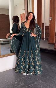 Designer Party Wear Aliya Corte Vestido De Diseñador Con Pent Dupatta - Product Image 5