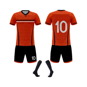 Chaqueta de fútbol uniforme deportivo uniformes sublimados fútbol verde personalizado al por mayor uniforme de fútbol - Product Image 1