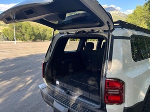 LUXURY RIDE 2025 LAND 1958 con Motor Híbrido Turboalimentado, Tracción en las Cuatro Ruedas Permanente - Product Image 5