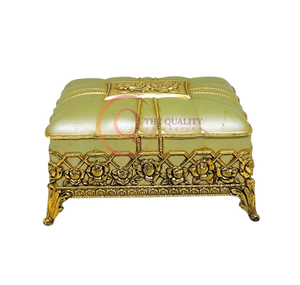 Gran oferta de cajas de joyería de metal de lujo con acabado dorado espejo para bodas o accesorios de joyería Stock a mano - Product Image 1