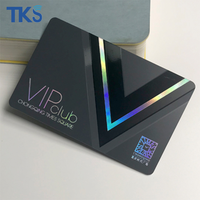 Carte de crédit de luxe personnalisée taille carte couleur impression en plastique feuille d'or carte de garantie RFID/NFC à bande magnétique