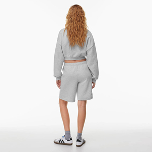 Chándal de fitness informal de 2 piezas de alta calidad OEM para mujer Sudadera con capucha de manga larga Pantalones cortos hasta la rodilla Estampado de tela polar transpirable - Product Image 2
