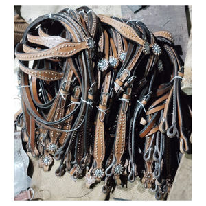 À VENDRE Harnais Western en cuir pour cheval, tête de cheval, couleurs marron, noir, tan, en dollars, 9 $, carte de crédit acceptée, taille full cob Shetland - Product Image 1