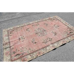 Vintage Turkish Rug 5.3 X 8.8ft <b>Pink</b> Beige <b>Wool</b> with Abstract Pattern Tabriz Style for Entryway or Hallway 9x12 Rectangle - Product Image 4