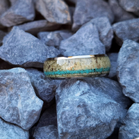 Tizti Titanring mit Kuppelkern, Natur-Hirschgeweih und Türkis, Modische Ringe für Männer und Frauen, Schmuck