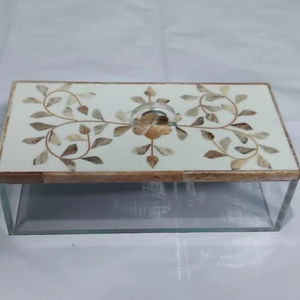 Boîte à bijoux en acrylique de la meilleure qualité avec couvercle incrusté d'os pour stocker les dattes Bakhoor au chocolat - Product Image 1