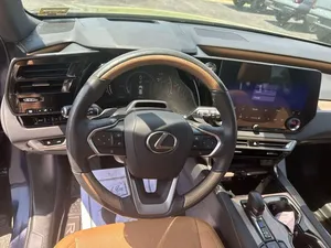 Lexus RX 350 2023 - Product Image 4