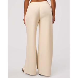 Pantalones Anchos de Punto CloudWaffle - Cintura Alta, Corte Holgado con Cordón Ajustable, Estilo Casual Otoñal en Color Vainilla - Product Image 2