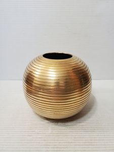 Vase à fleurs en laiton de style européen Pot entièrement martelé Design Vintage Looks Mid Century New Antique Brass Vase made in India - Product Image 3