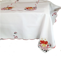 Ensemble de nappes et de serviettes de table vintage en coton tissé brodé, écologiques et personnalisables |   Point de croix moderne, style cottage chic pour mariage