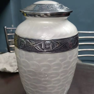 โกศศพอะลูมิเนียมสไตล์อาร์ตเดโค สำหรับบรรจุอัฐิมนุษย์ ความจุ 3-4 ลิตร รูปทรงกระบอก งานฝีมือสำหรับงานศพผู้ใหญ่ แสดงความเคารพ - Product Image 1