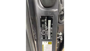 2024 RZ 450e Premium AWD พร้อมล้อขนาด 18 นิ้ว สภาพดี ใช้งานน้อย - Product Image 4