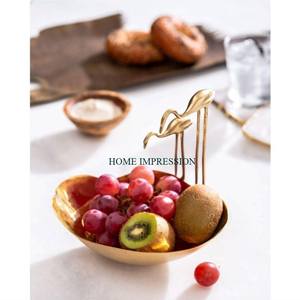 Bol en métal de luxe fait à la main, design de feuilles, bol de service à salade de fruits moderne jetable pour les fêtes porte-fruits décoratif - Product Image 3