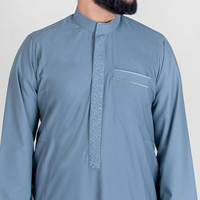 Modèle promotionnel Qatar musulman Abaya Thobe islamique Thobe pour hommes nouveau Design hommes couleur unie Thobe