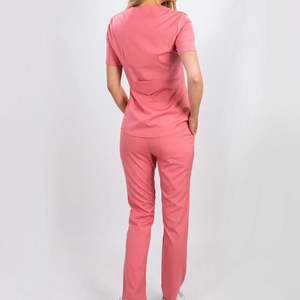 Tenues d'hôpital pour femmes développées pour les environnements cliniques, offrant confort, mobilité et un look professionnel cohérent - Product Image 3