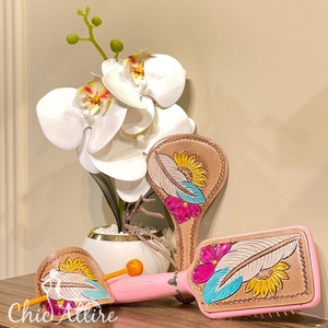 ชุดเครื่องแป้งสำหรับเดินทางสำหรับผู้หญิงแปรงหวีผมแท้แบบพกพาง่ายสไตล์ตะวันตกอเมริกาใหม่ - Product Image 1