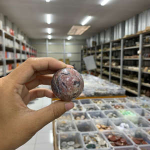 หินแจสเปอร์สีชมพูธรรมชาติจากอินโดนีเซีย ขายส่ง รูปทรงกลม งานฝีมือ คริสตัลบำบัด ขัดเงาอย่างประณีต - Product Image 3