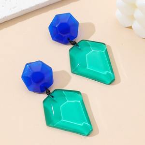 Boucles d'oreilles en résine écologique avec fleurs pressées et feuille d'or - Thème Amour, Design Fée & Ange, Cadeau de Saint-Valentin pour Elle - Product Image 5