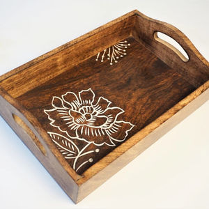 Plateau de service en bois très exigeant avec poignées en corde design pour une grande adhérence utilisé dans le restaurant d'hôtel à domicile - Product Image 6