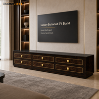 Meuble TV moderne de luxe léger avec finition en bois de palissandre brillant, 6 tiroirs et poignées dorées pour hôtel, villa, salon